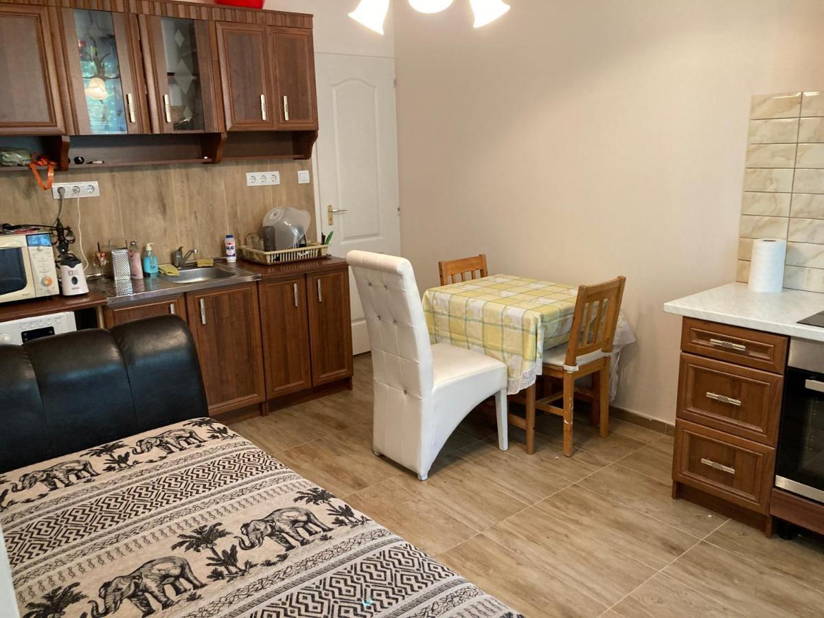 Roland Apartmant Zuglo Budapest Ngoại thất bức ảnh
